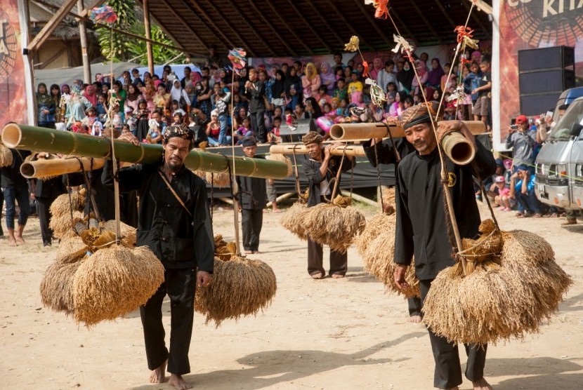 Kasepuhan Sinar Resmi